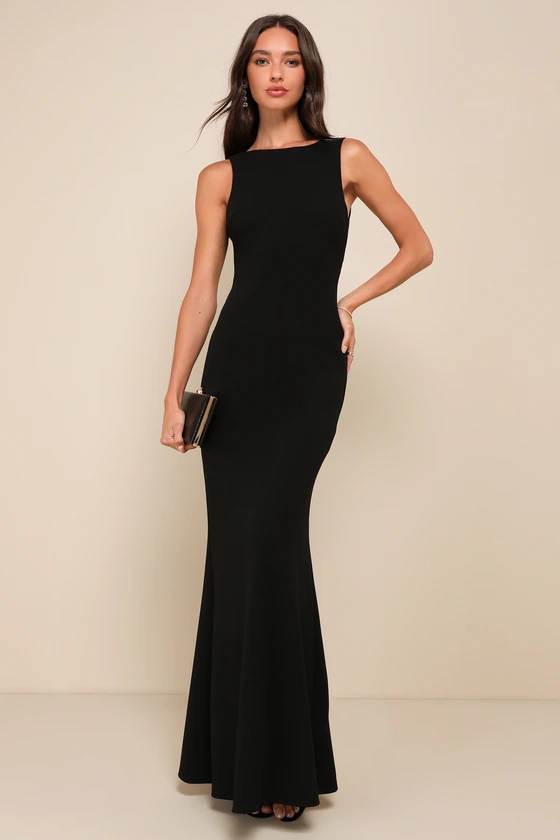 Black Mermaid Knotted Maxi Dress